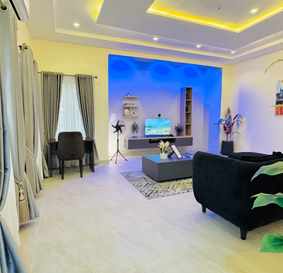 One Bedroom Apartment